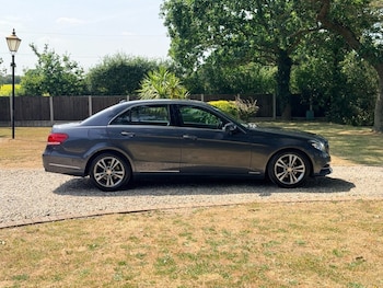 Used Mercedes-Benz E Class 2015 for sale - 79155659: Photo