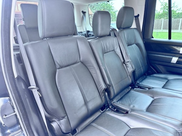Used Land Rover Discovery 4 2015 for sale - 76235772: Photo 22