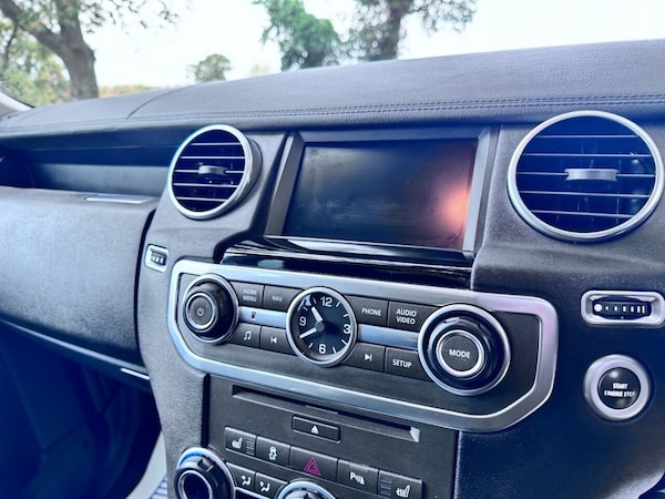 Used Land Rover Discovery 4 2015 for sale - 76235772: Photo 32