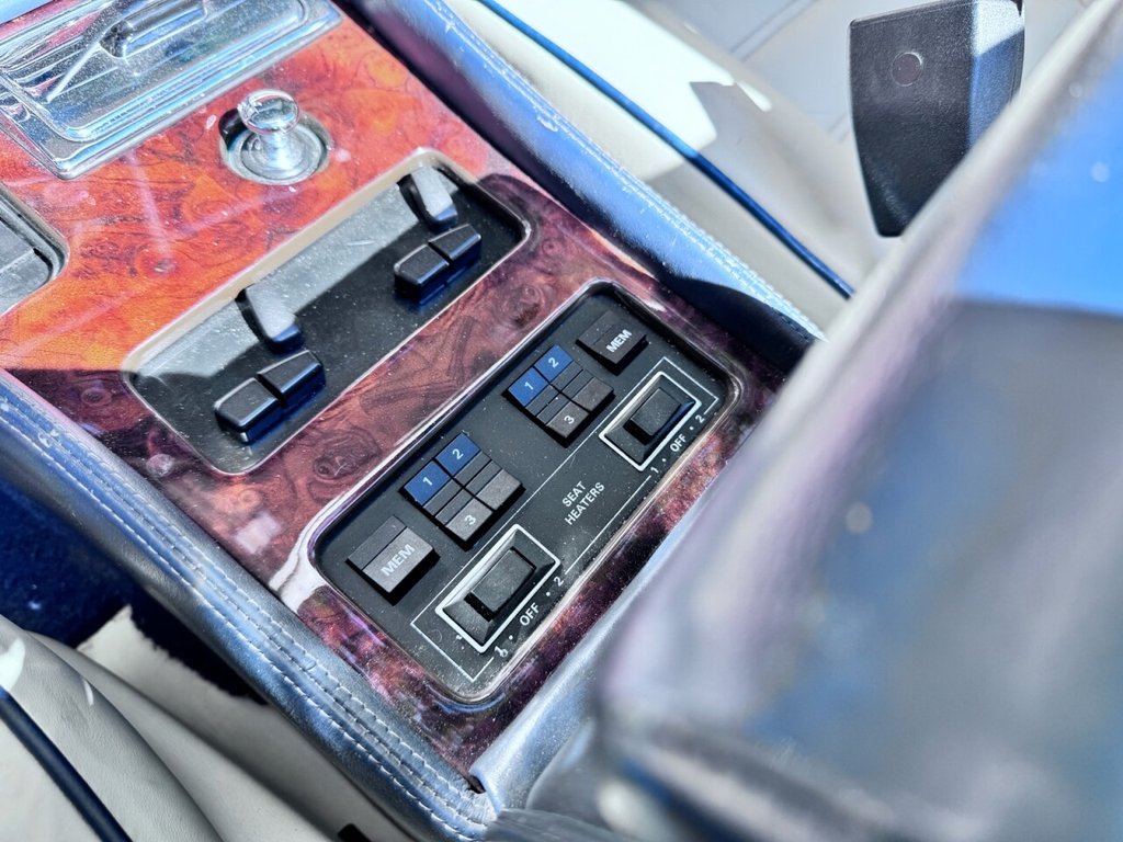 Used Bentley Azure 1997 for sale - 76709955: Photo 20