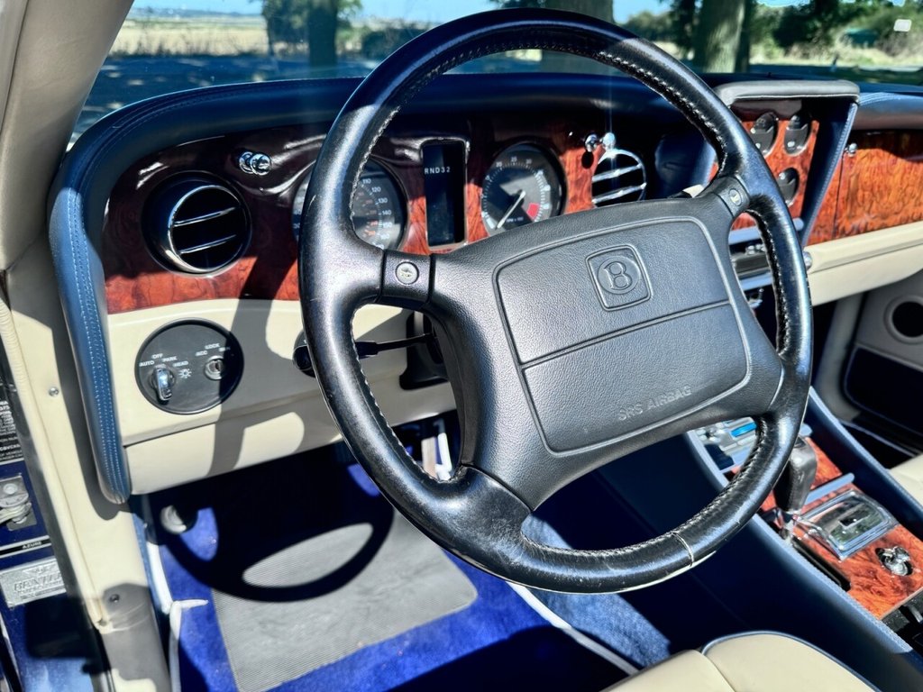 Used Bentley Azure 1997 for sale - 76709955: Photo 36