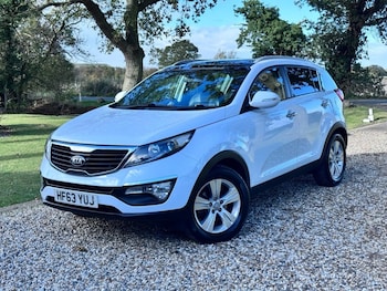 2013 (63) - 1.7 CRDi ECODYNAMICS 2 TURBO DIESEL 6 SPEED MANUAL 5-Door