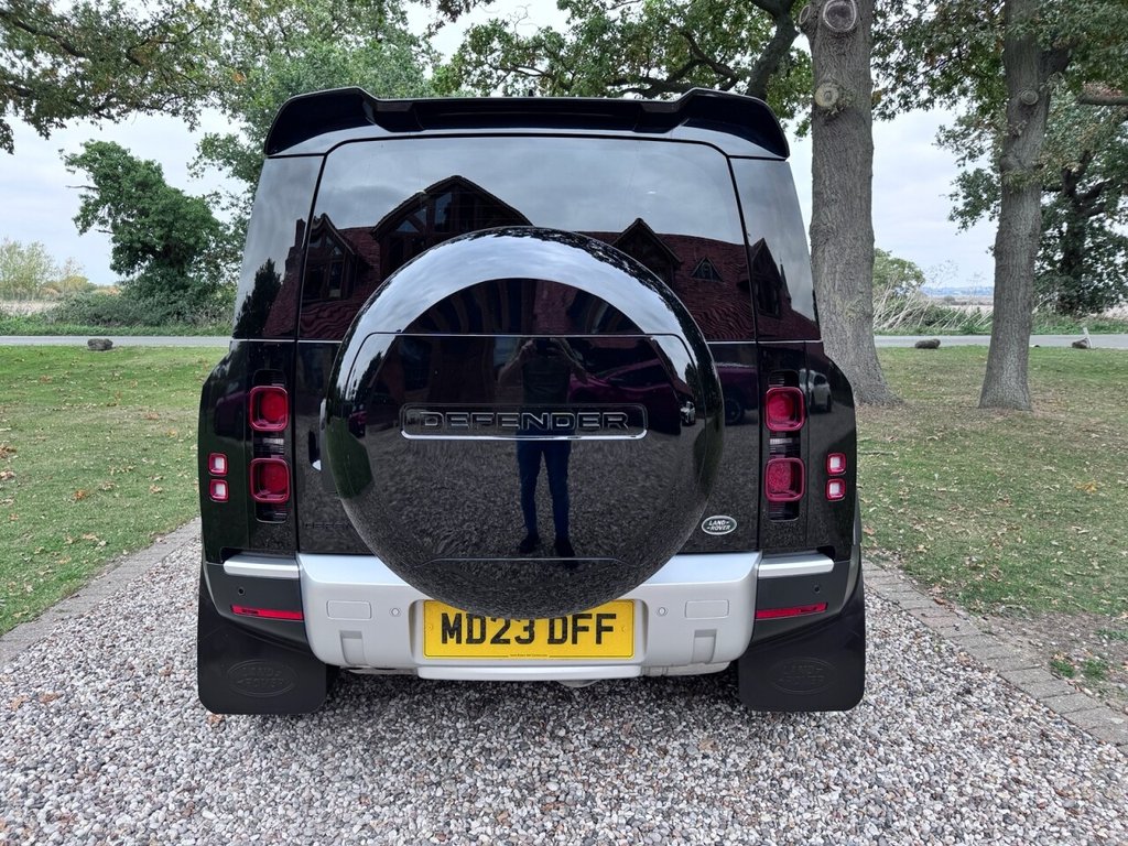Used Land Rover Defender 2023 for sale - 76235809: Photo 12