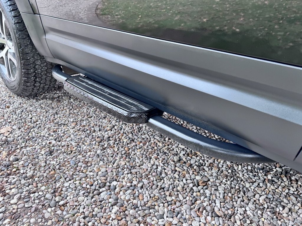 Used Land Rover Defender 2023 for sale - 76235809: Photo 16