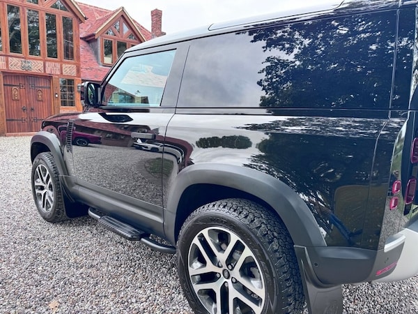 Used Land Rover Defender 2023 for sale - 76235809: Photo 18