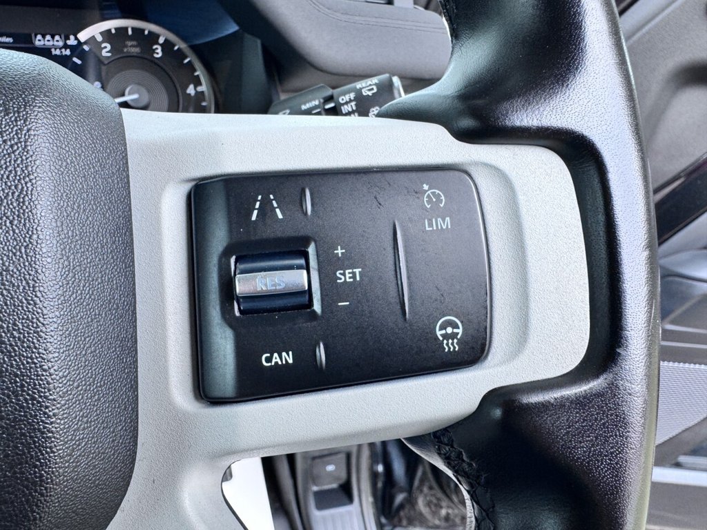 Used Land Rover Defender 2023 for sale - 76235809: Photo 30