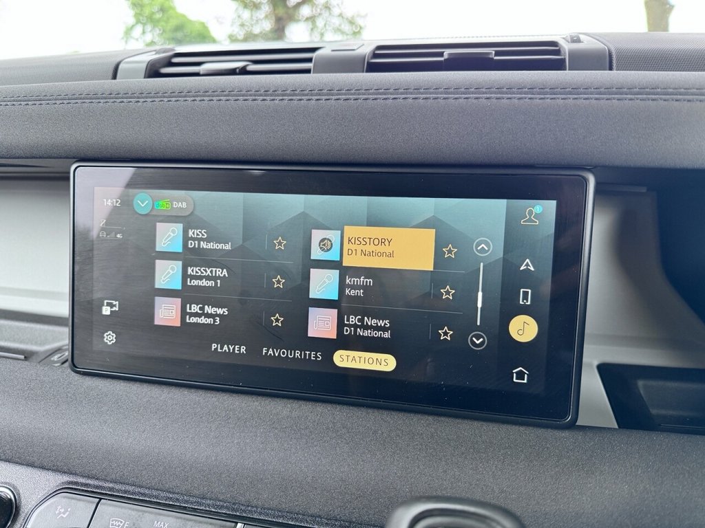 Used Land Rover Defender 2023 for sale - 76235809: Photo 34