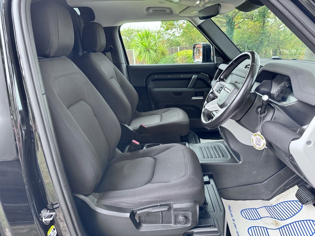 Used Land Rover Defender 2023 for sale - 76235809: Photo 6