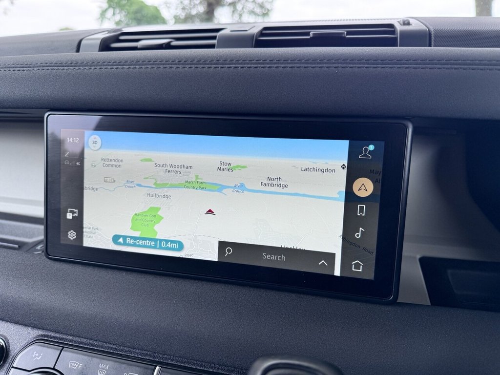 Used Land Rover Defender 2023 for sale - 76235809: Photo 8