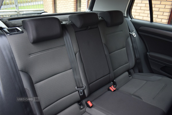 Used Volkswagen Golf 2017 for sale - 77910014: Photo 24