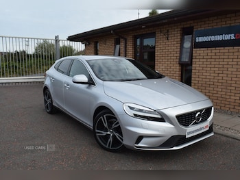 2018 - D2 [120] R DESIGN Pro 5dr
