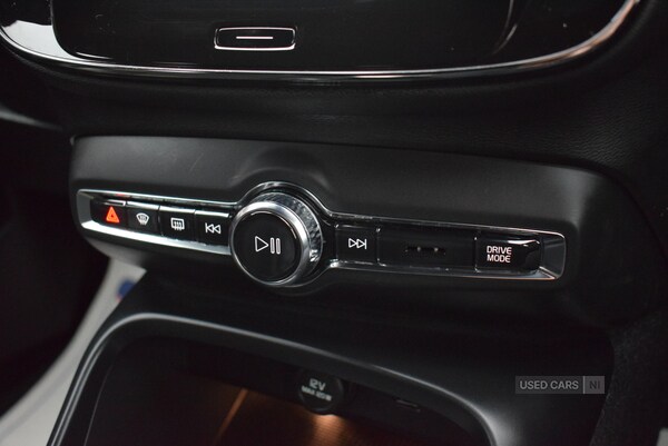 Used Volvo XC40 2021 for sale - 76175731: Photo 10