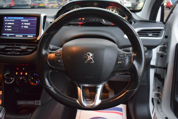 Used Peugeot 208 2017 for sale - 76539239: Photo 13