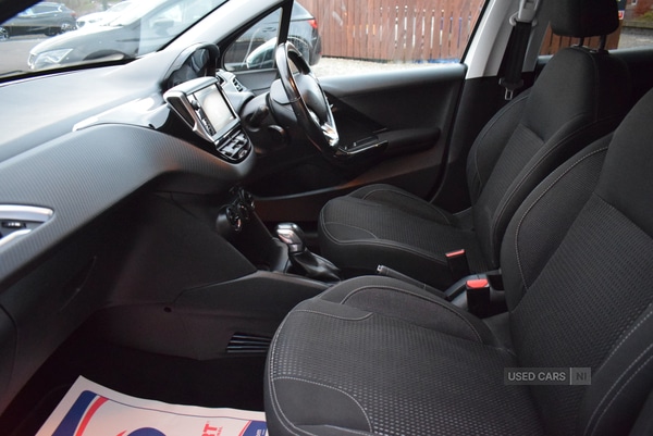 Used Peugeot 208 2017 for sale - 76539239: Photo 15