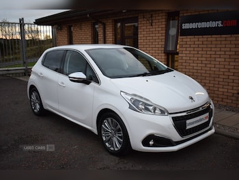 Used Peugeot 208 2017 for sale - 76539239: Photo