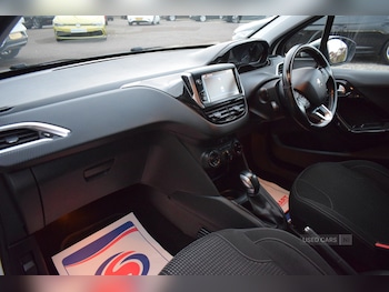 Used Peugeot 208 2017 for sale - 76539239: Photo