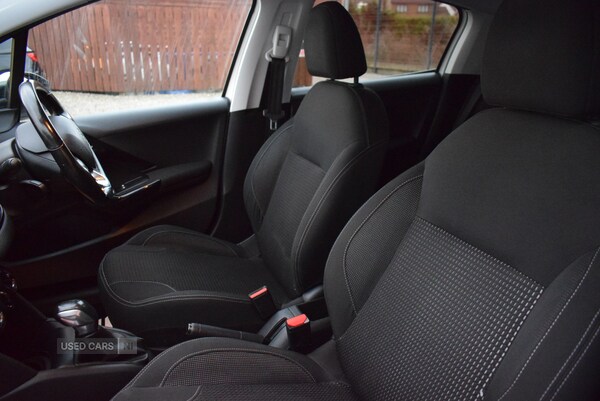 Used Peugeot 208 2017 for sale - 76634458: Photo 16