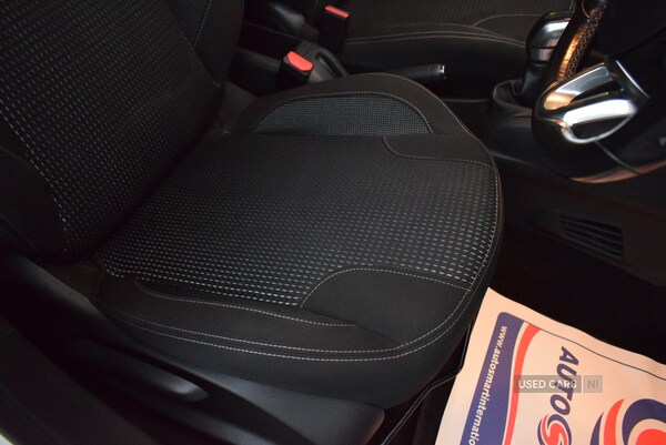 Used Peugeot 208 2017 for sale - 76634458: Photo 20