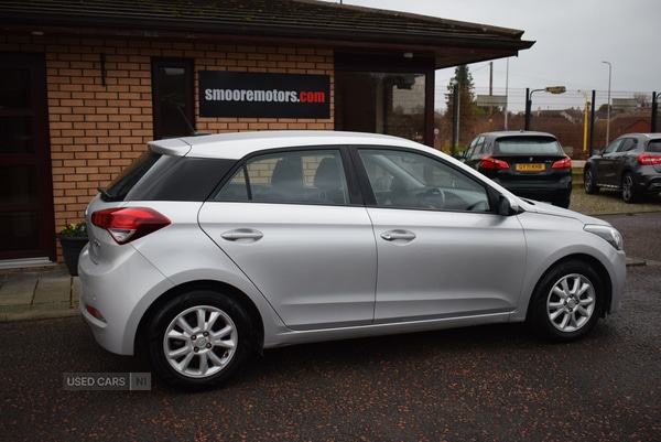 Used Hyundai i20 2017 for sale - 77388112: Photo 2