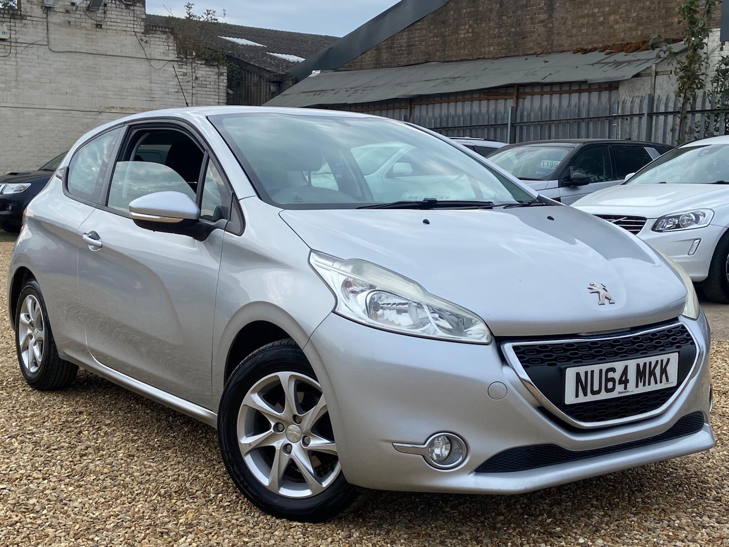 Used Peugeot 208 2014 for sale - 76200291: Photo 1