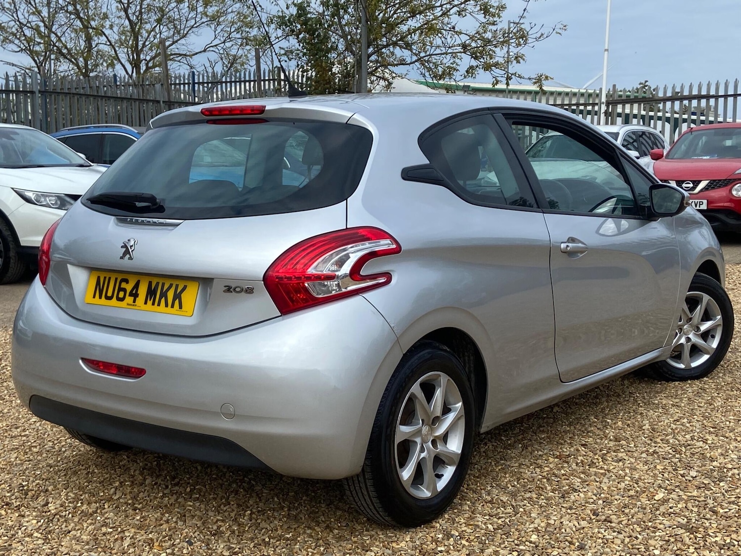 Used Peugeot 208 2014 for sale - 76200291: Photo 11