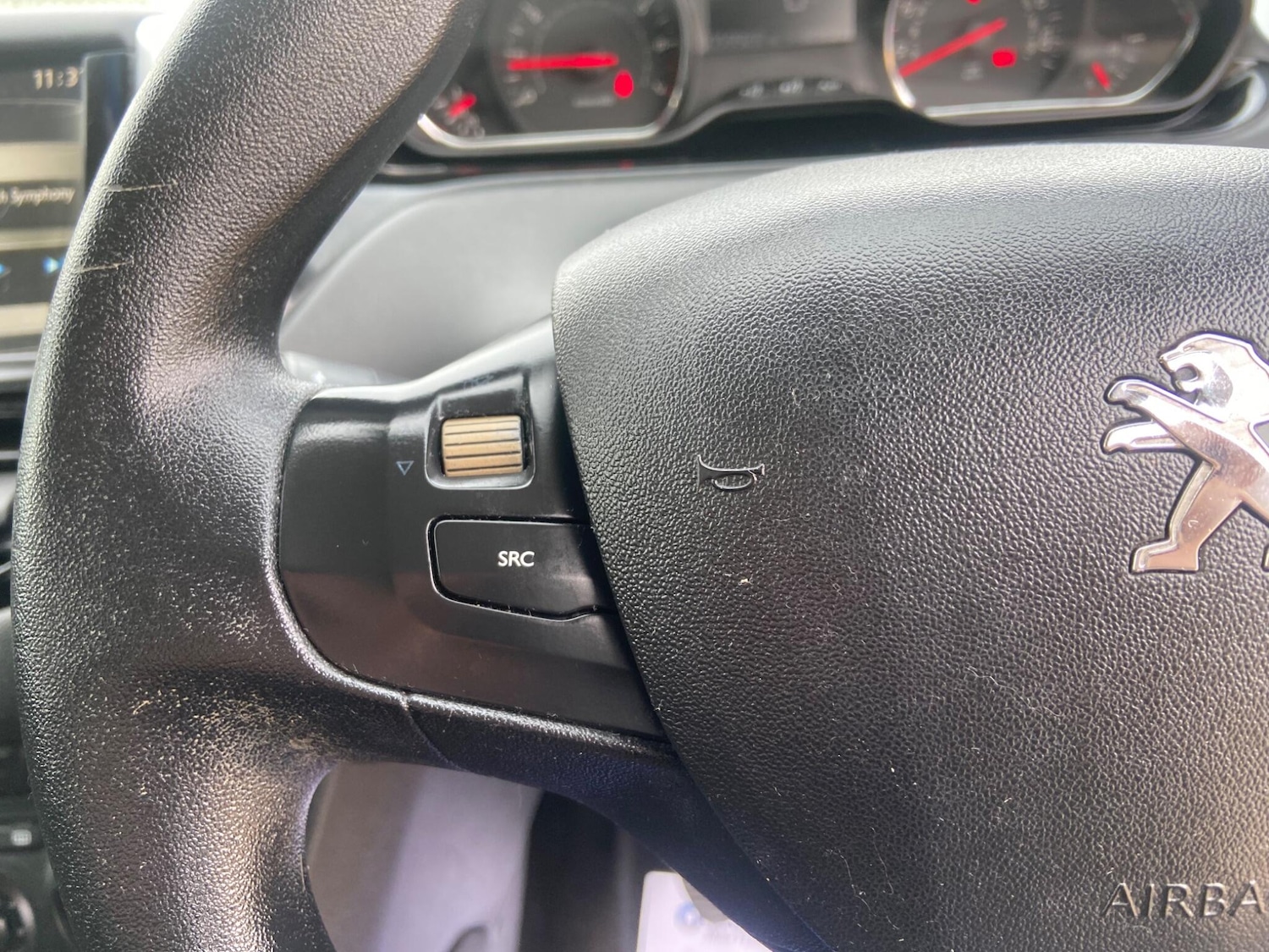 Used Peugeot 208 2014 for sale - 76200291: Photo 28