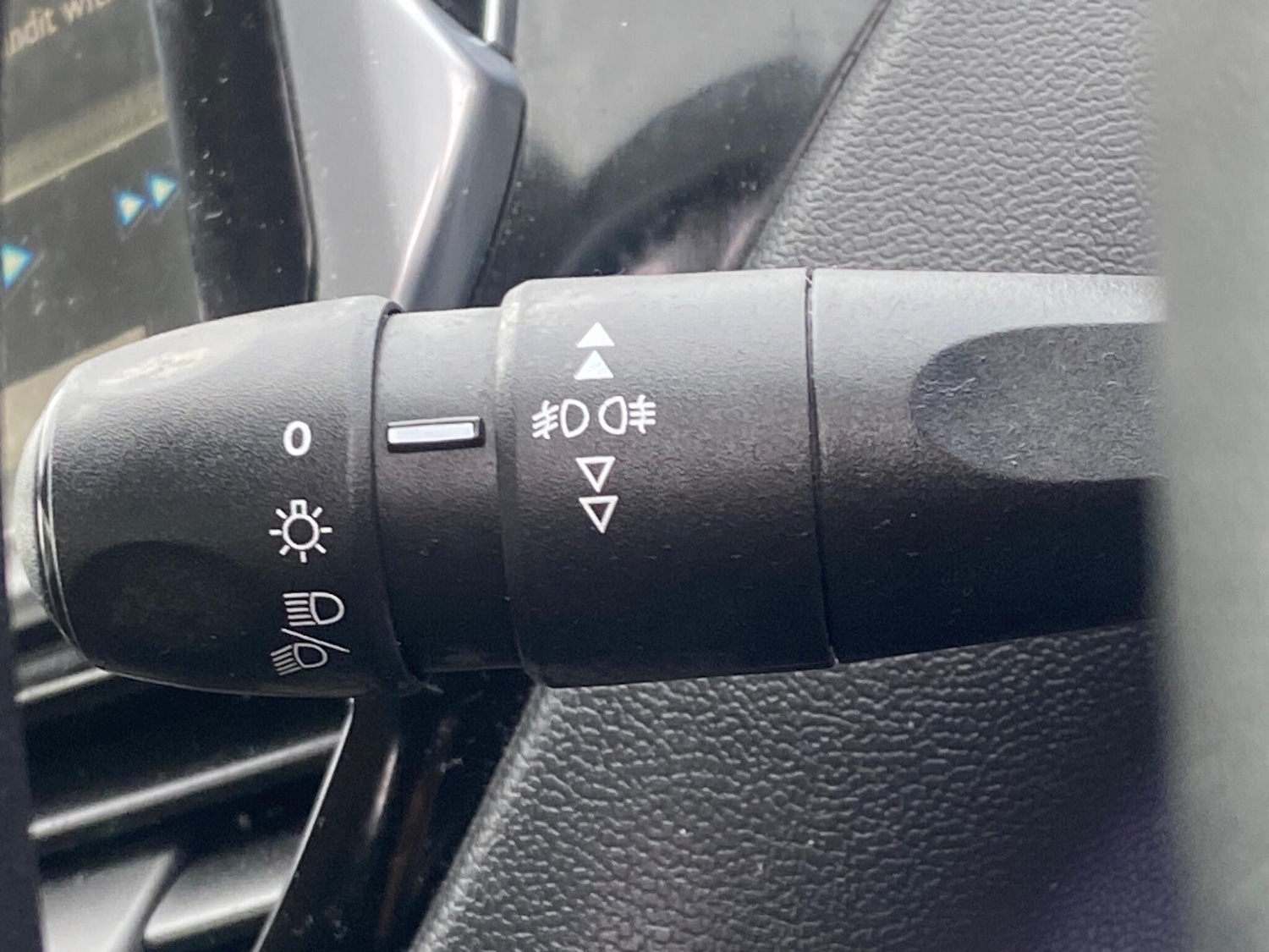 Used Peugeot 208 2014 for sale - 76200291: Photo 30