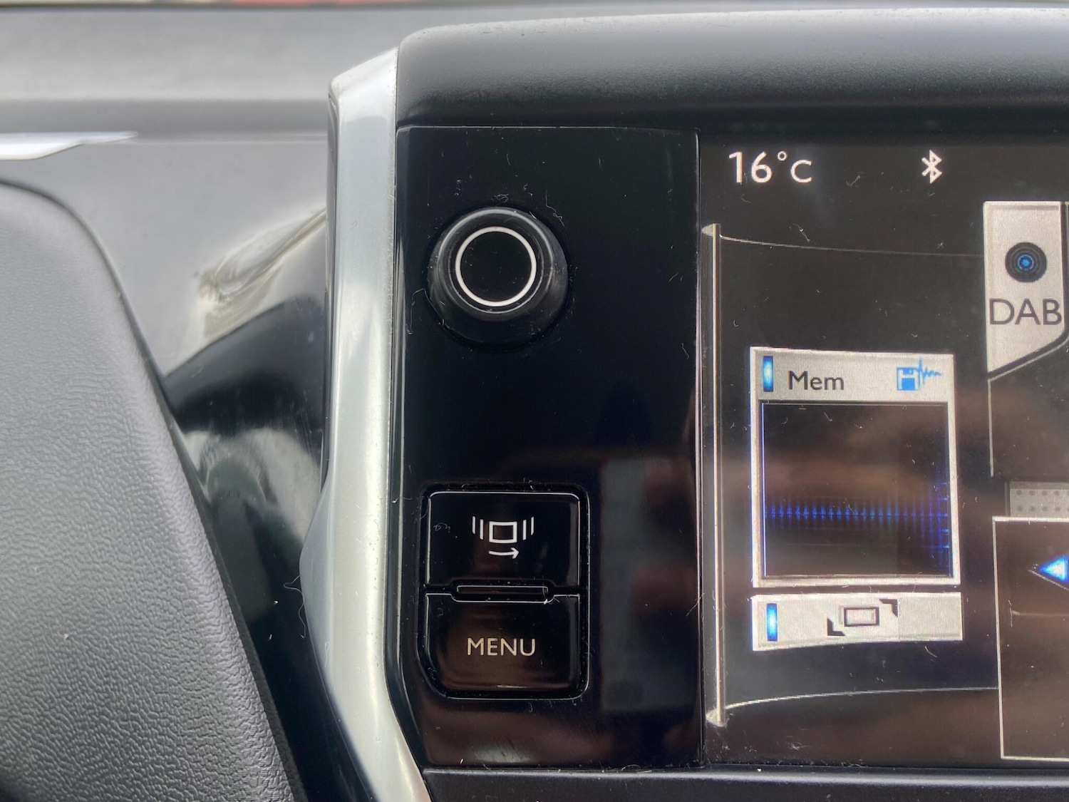 Used Peugeot 208 2014 for sale - 76200291: Photo 35