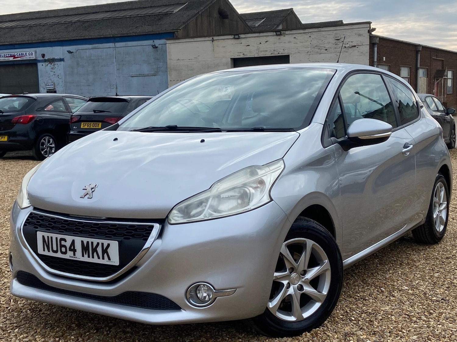 Used Peugeot 208 2014 for sale - 76200291: Photo 5