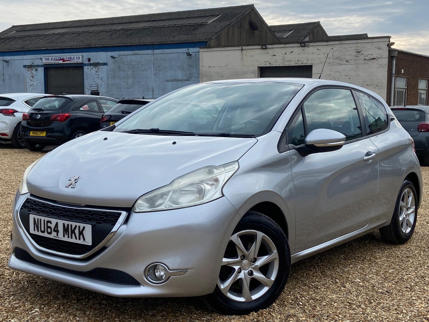 Used Peugeot 208 2014 for sale - 76200291: Photo 6