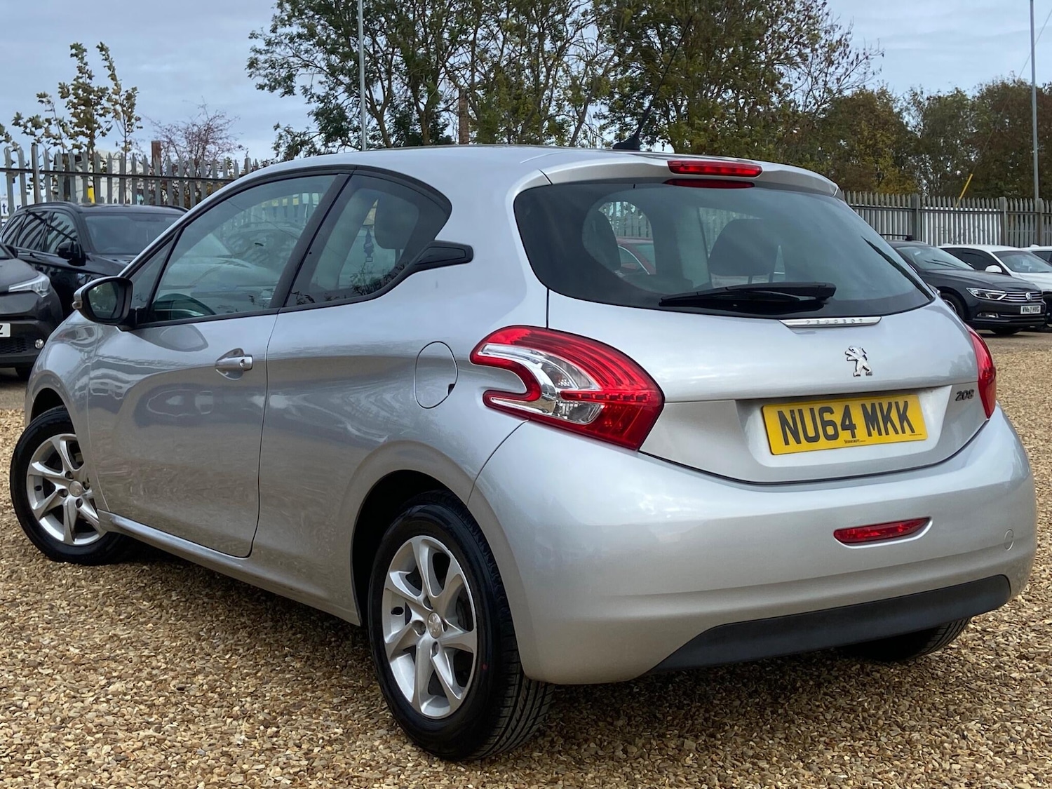 Used Peugeot 208 2014 for sale - 76200291: Photo 9