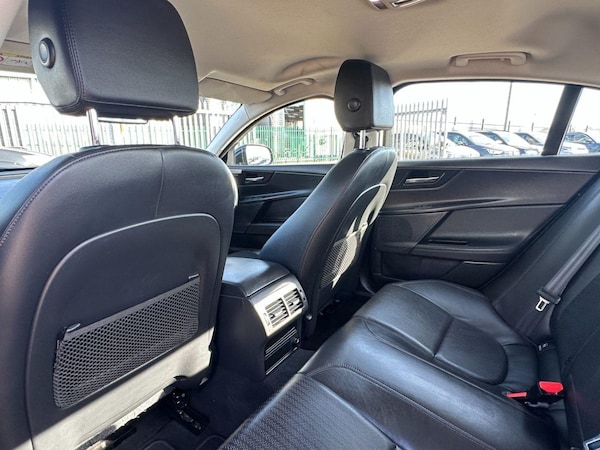Used Jaguar XE 2016 for sale - 75589032: Photo 33