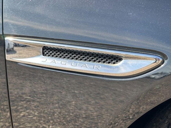 Used Jaguar XE 2016 for sale - 75589032: Photo 44