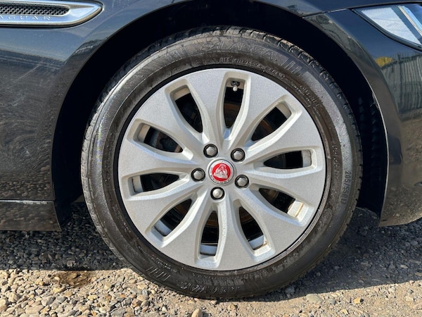 Used Jaguar XE 2016 for sale - 75589032: Photo 46