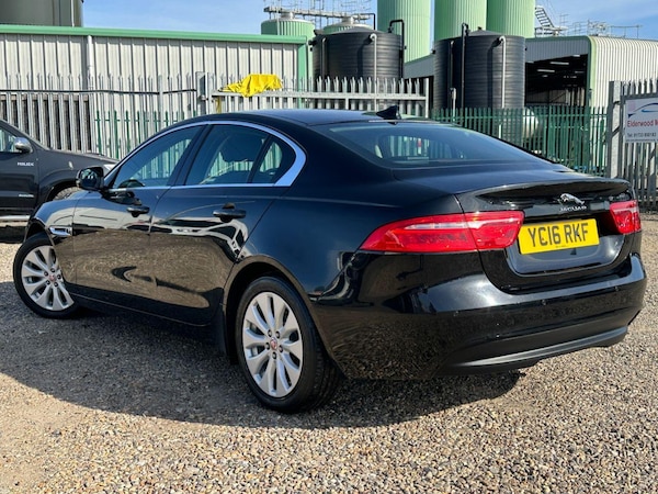 Used Jaguar XE 2016 for sale - 75589032: Photo 5