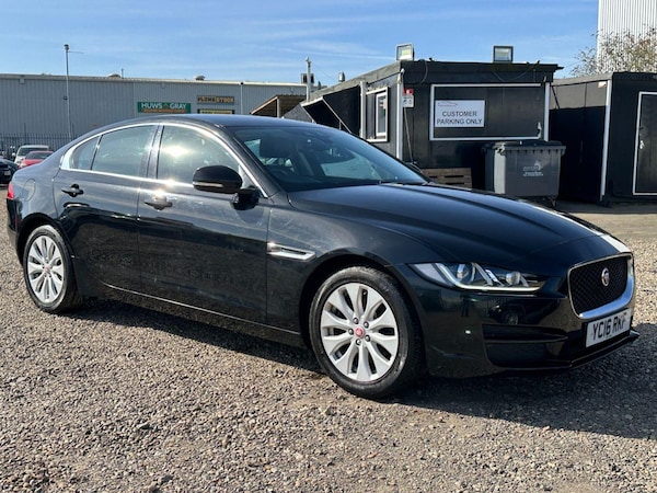 Used Jaguar XE 2016 for sale - 75589032: Photo 7