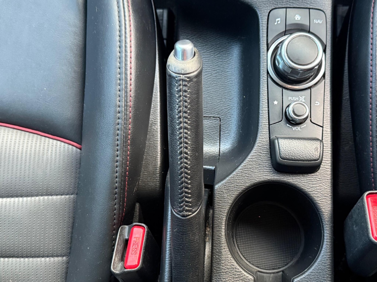 Used Mazda CX-3 2015 for sale - 76377449: Photo 18