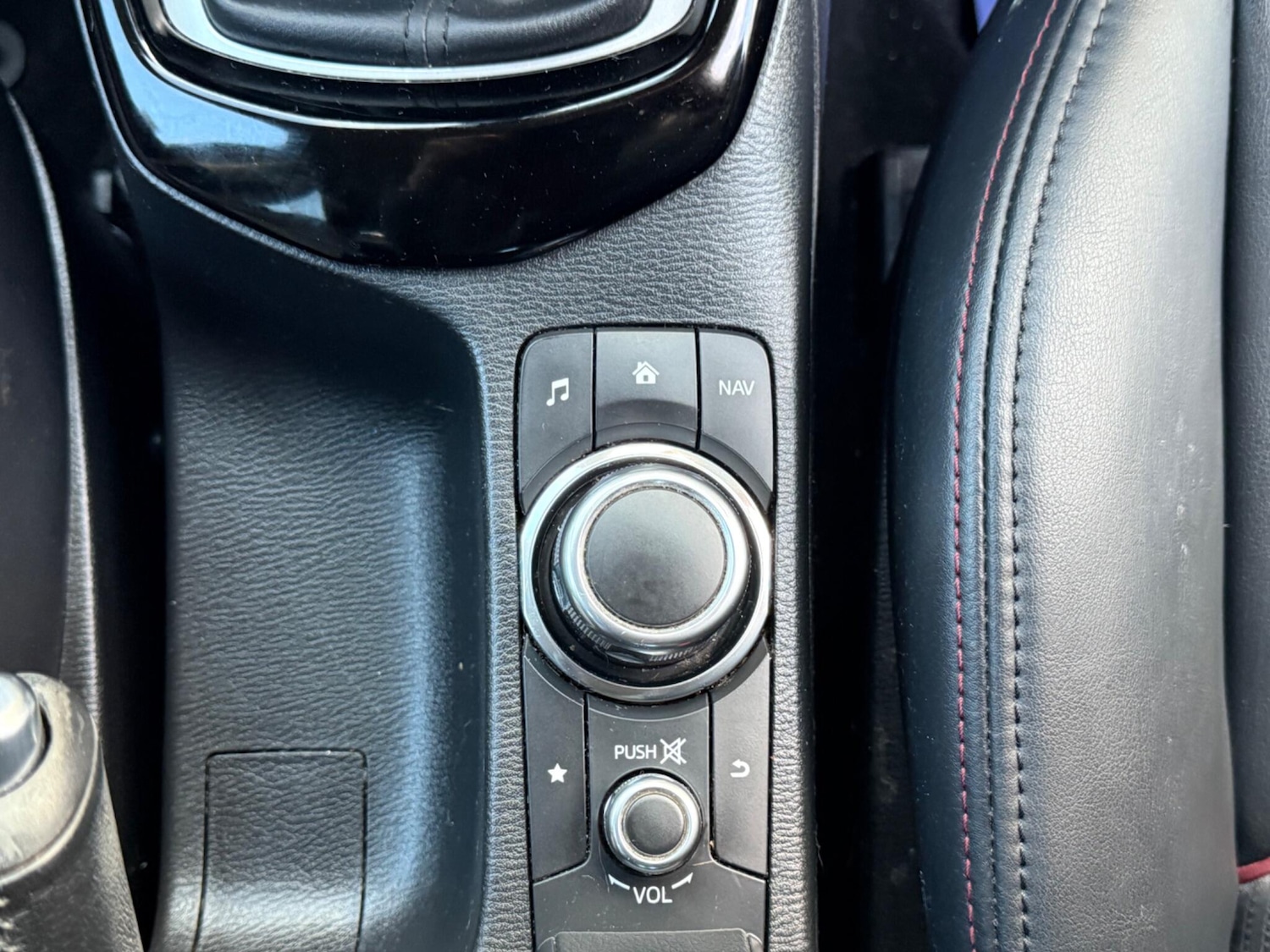 Used Mazda CX-3 2015 for sale - 76377449: Photo 30