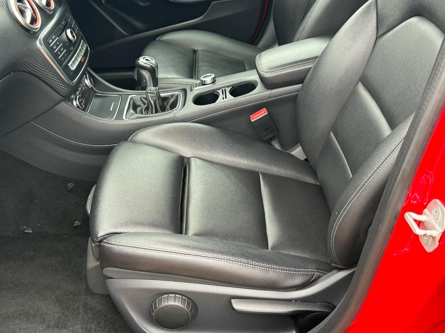 Used Mercedes-Benz A-Class 2015 for sale - 76839961: Photo 50