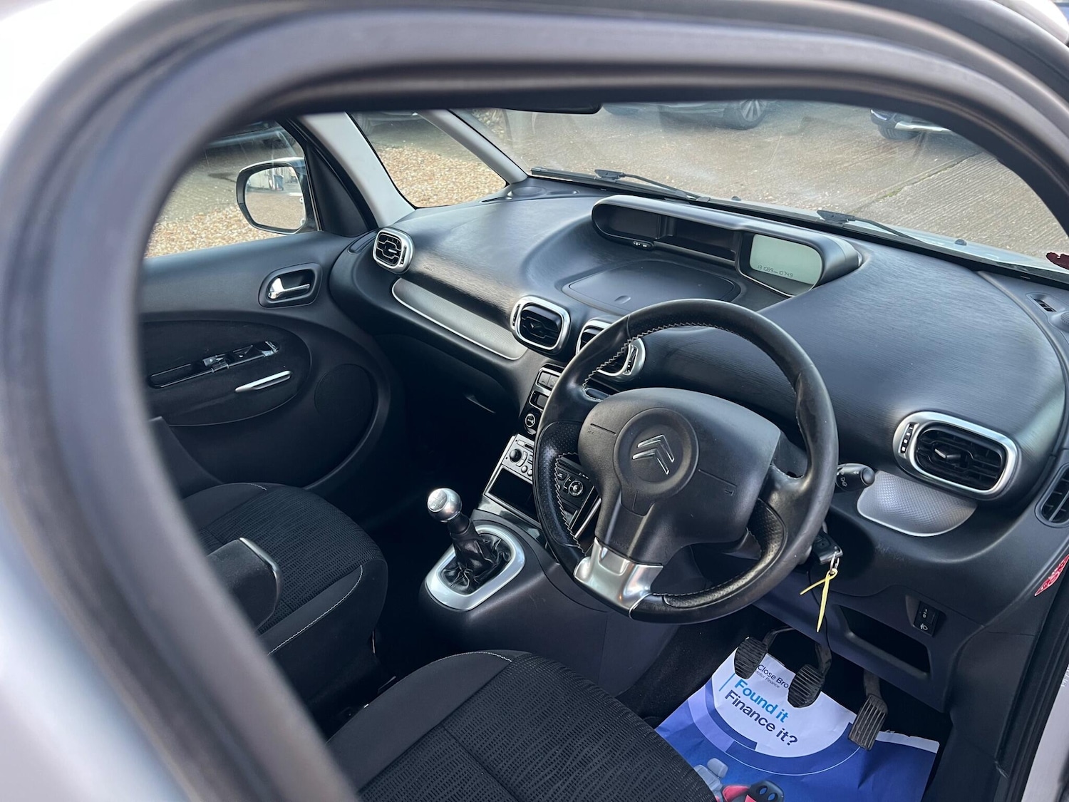 Used Citroen C3 Picasso for sale - 77015227: Photo 24