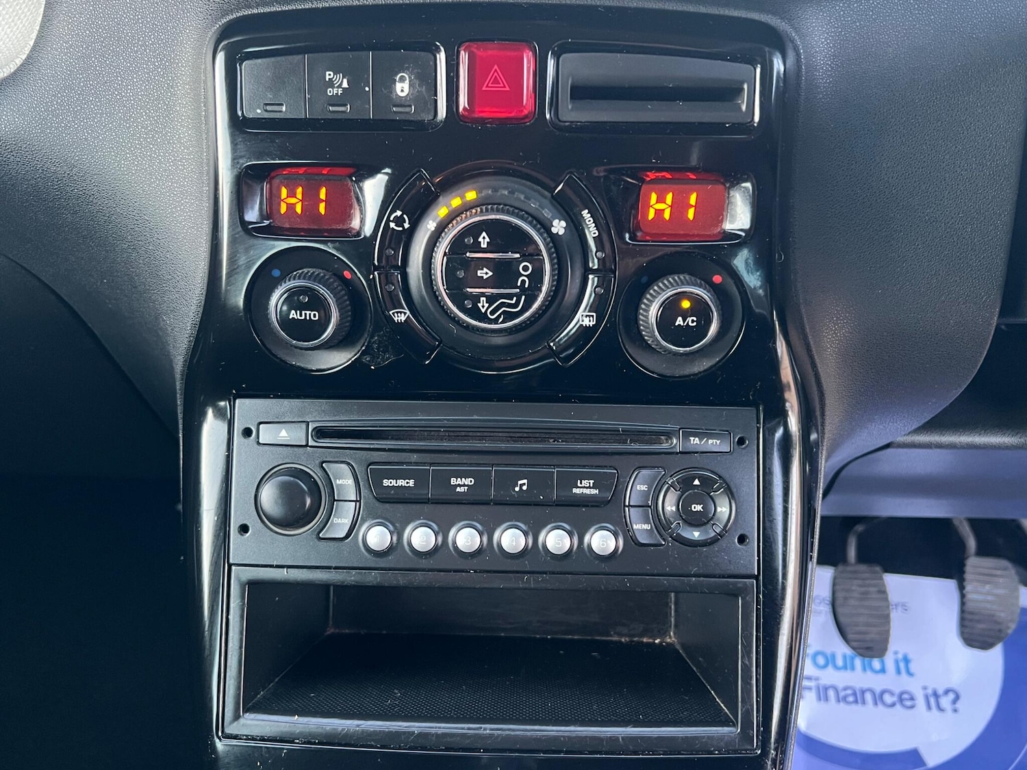 Used Citroen C3 Picasso for sale - 77015227: Photo 32