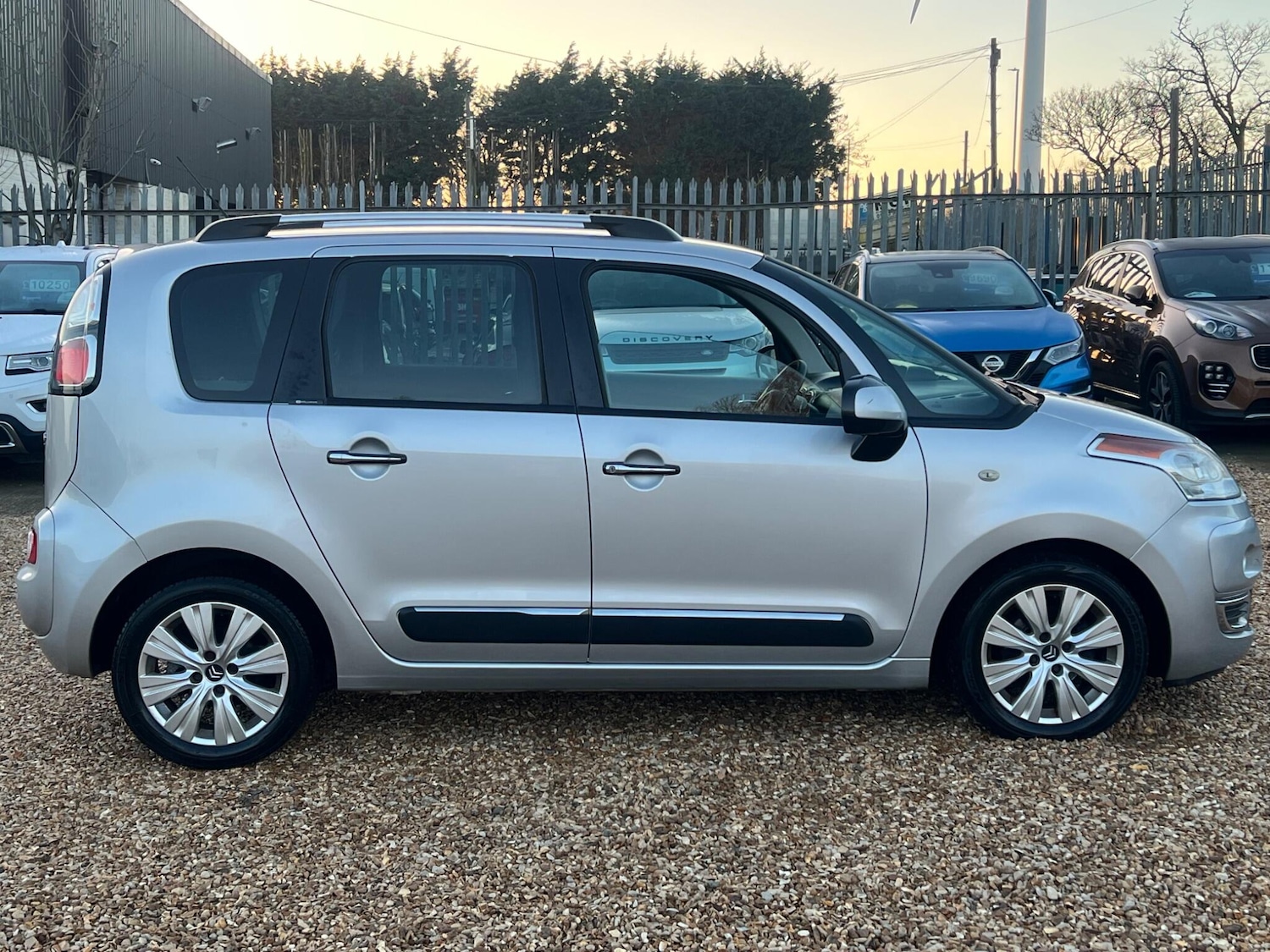 Used Citroen C3 Picasso for sale - 77015227: Photo 8