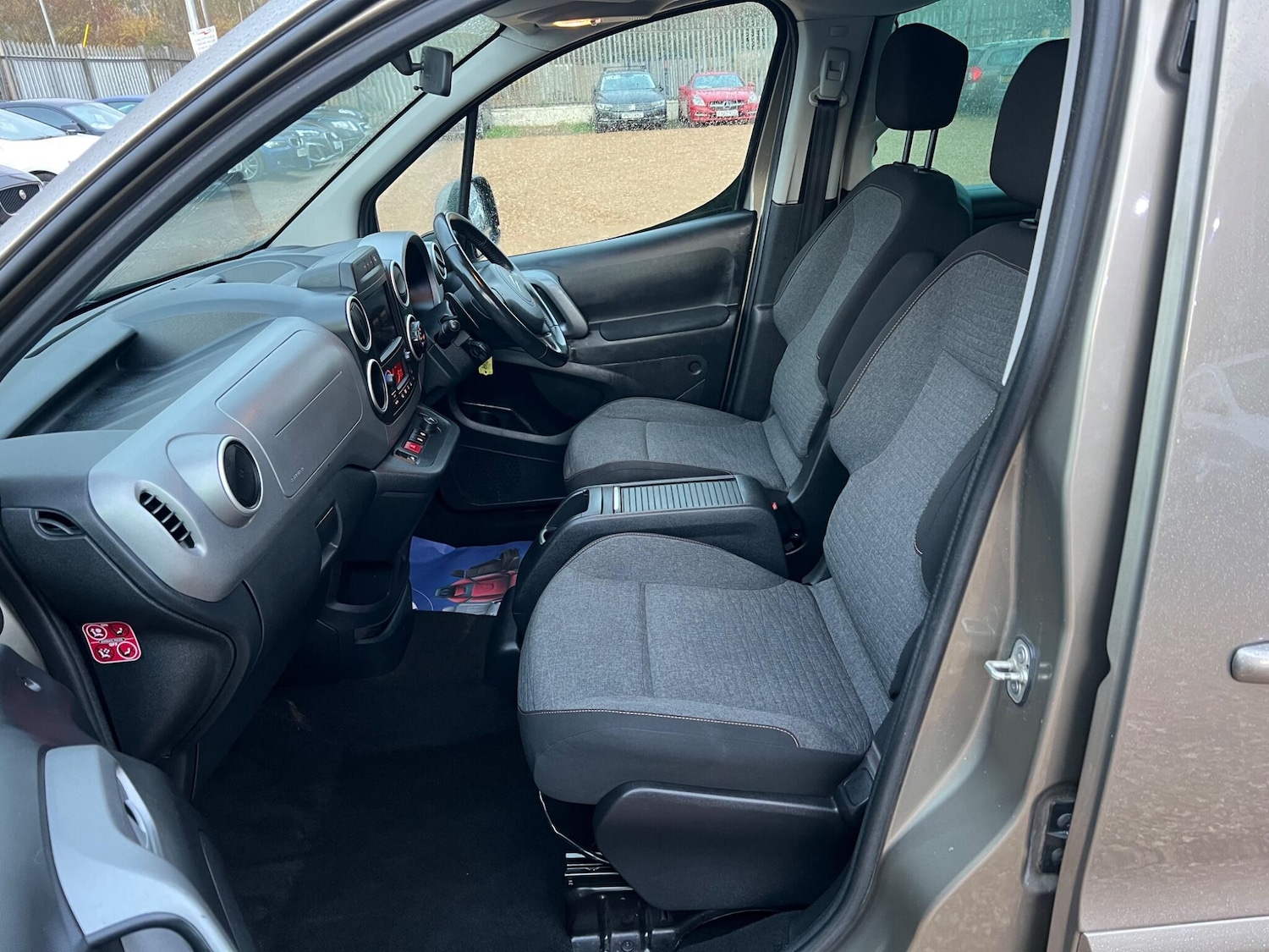 Used Citroen Berlingo 2017 for sale - 76409369: Photo 50