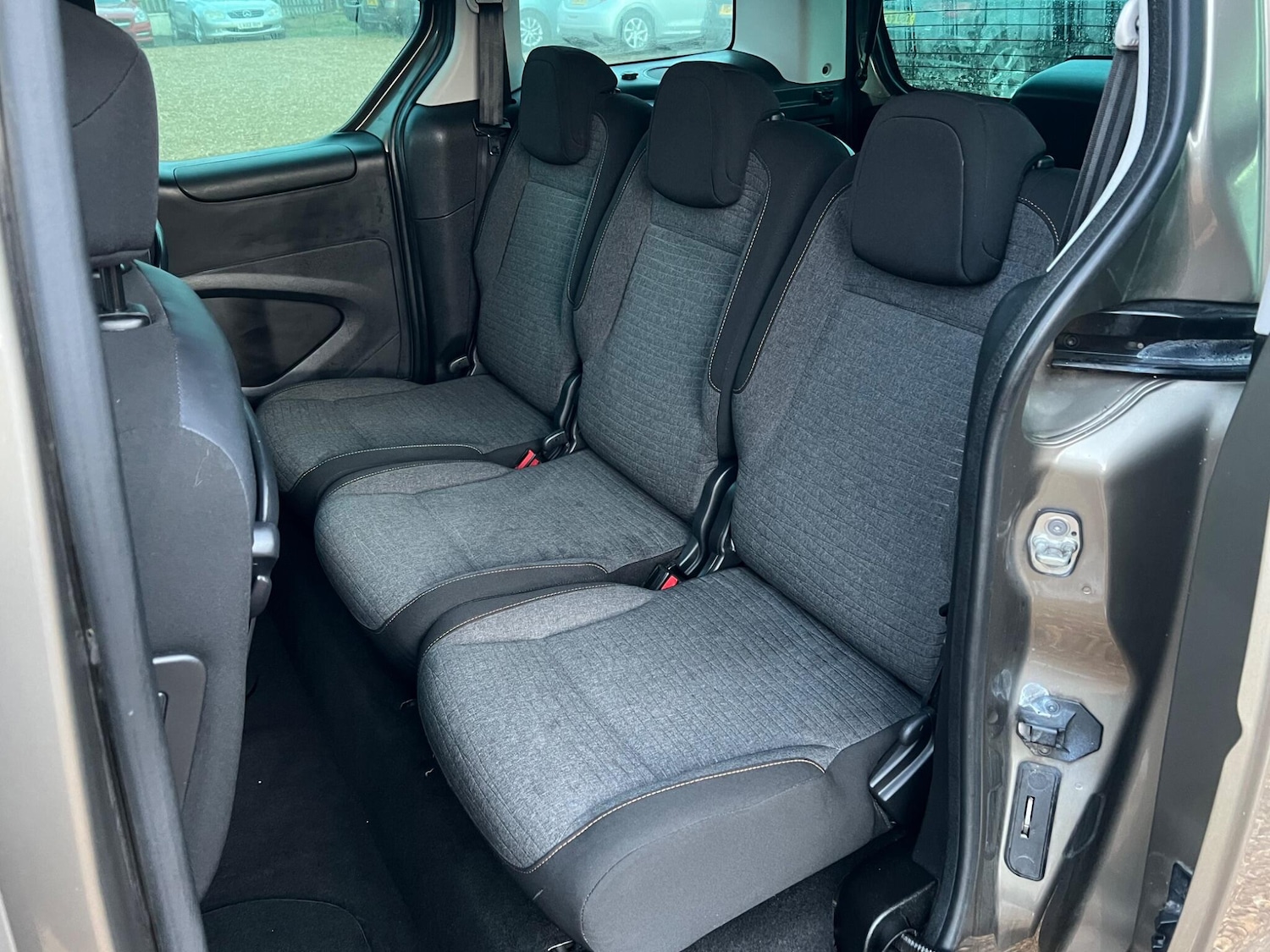 Used Citroen Berlingo 2017 for sale - 76409369: Photo 59