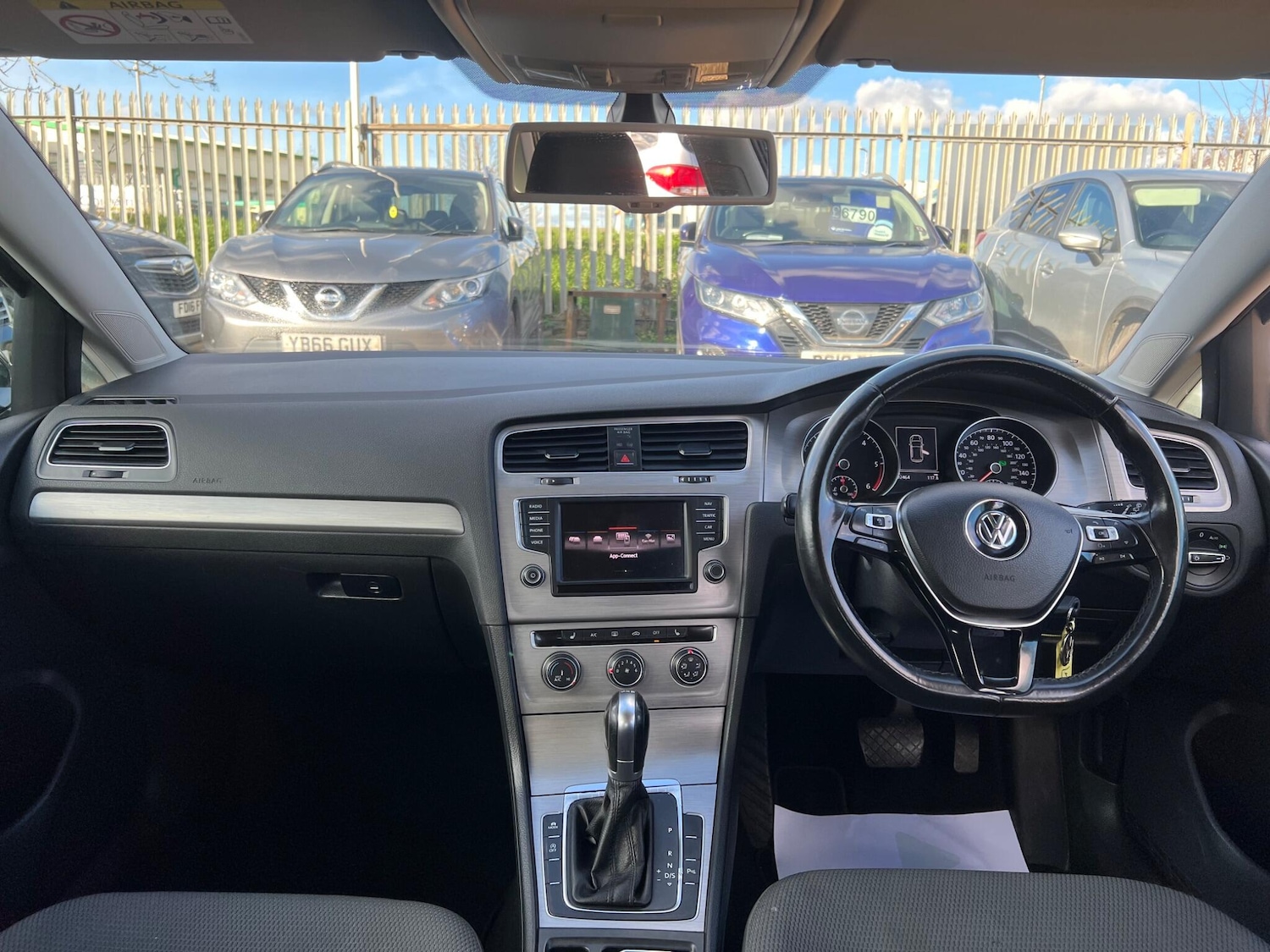 Used Volkswagen Golf 2016 for sale - 77511329: Photo 29