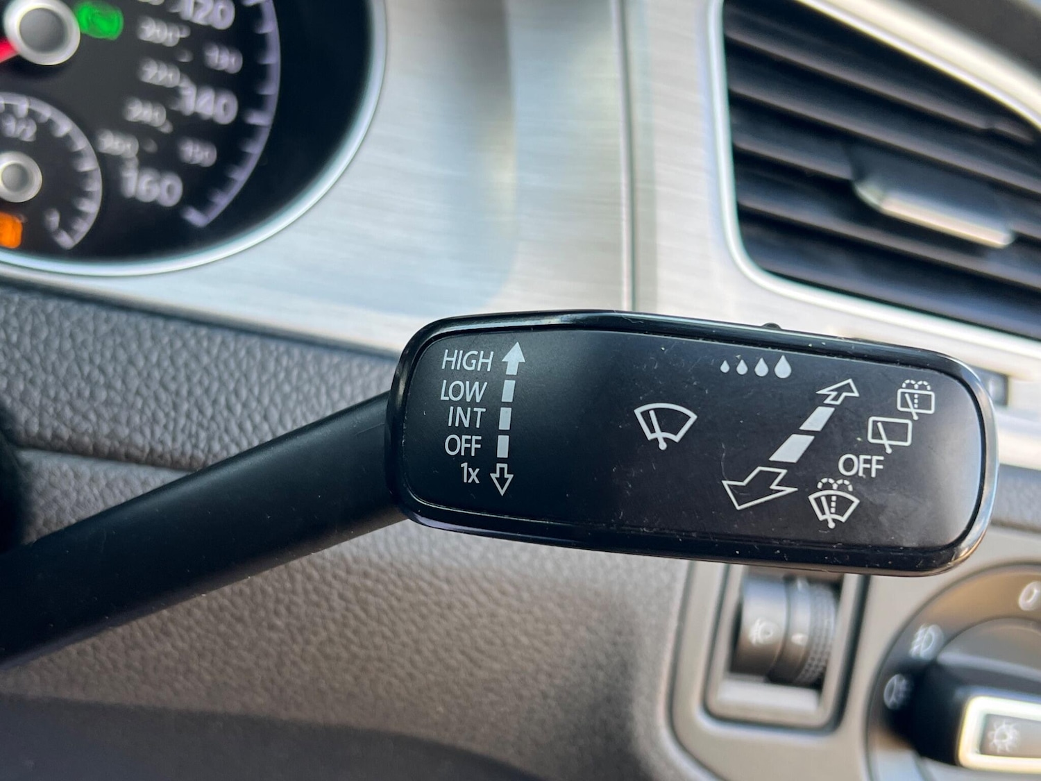 Used Volkswagen Golf 2016 for sale - 77511329: Photo 35