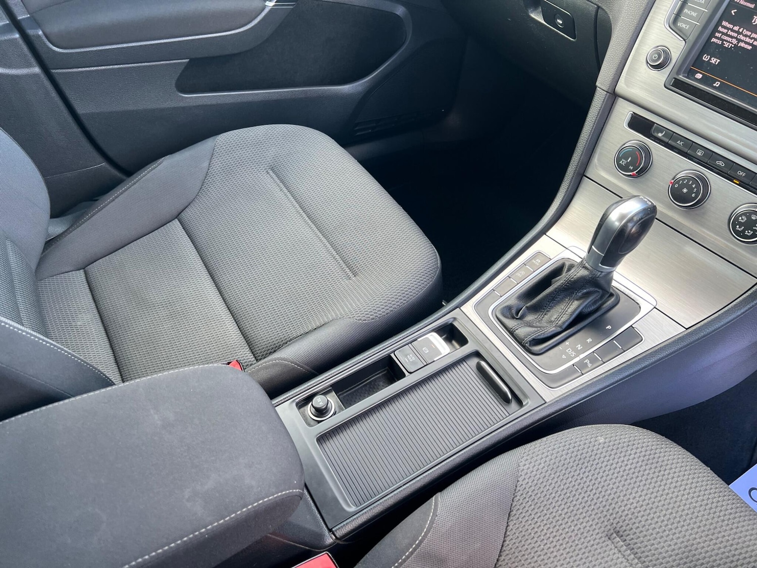 Used Volkswagen Golf 2016 for sale - 77511329: Photo 46