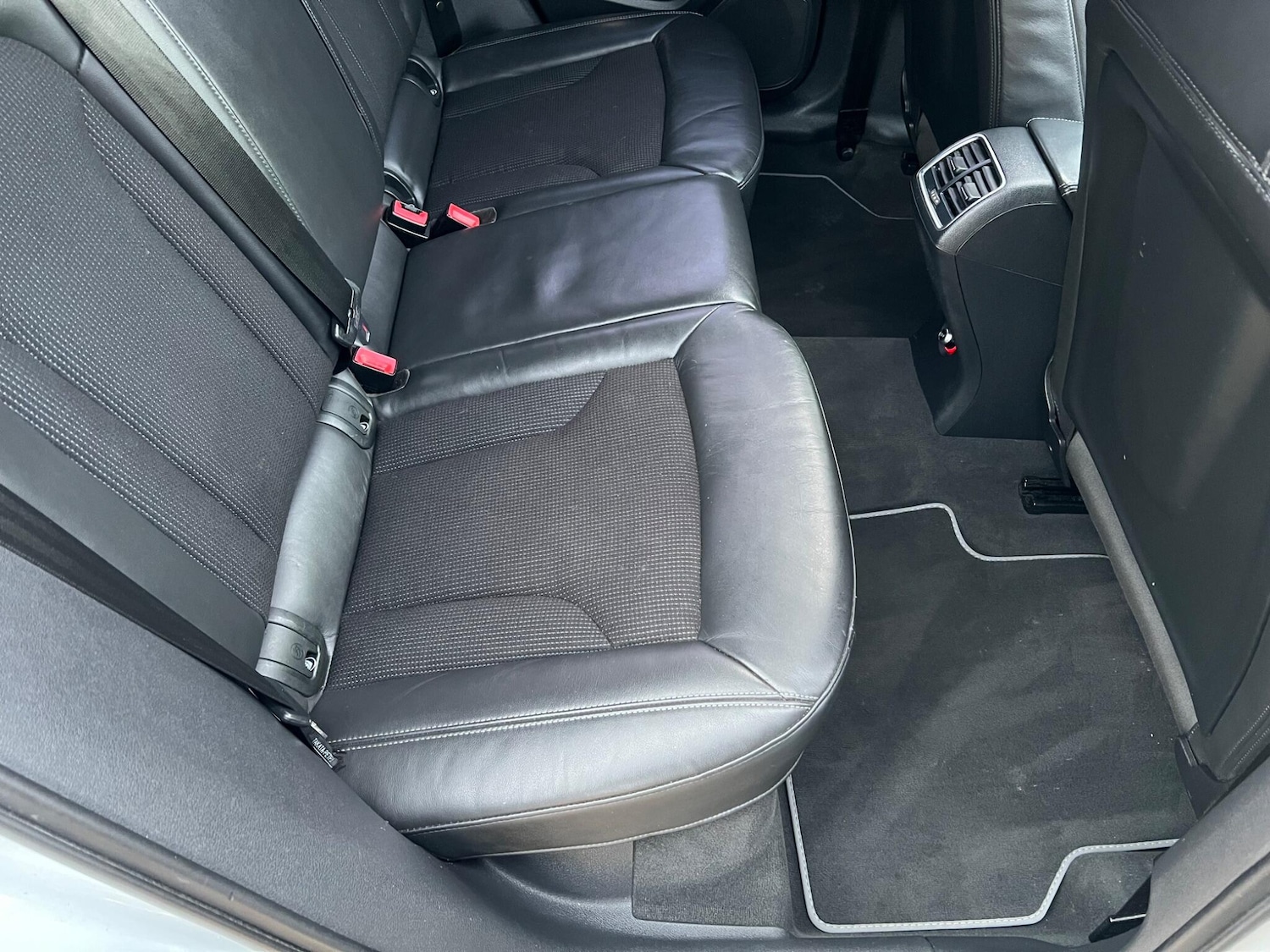 Used Audi Q3 2012 for sale - 77645751: Photo 65