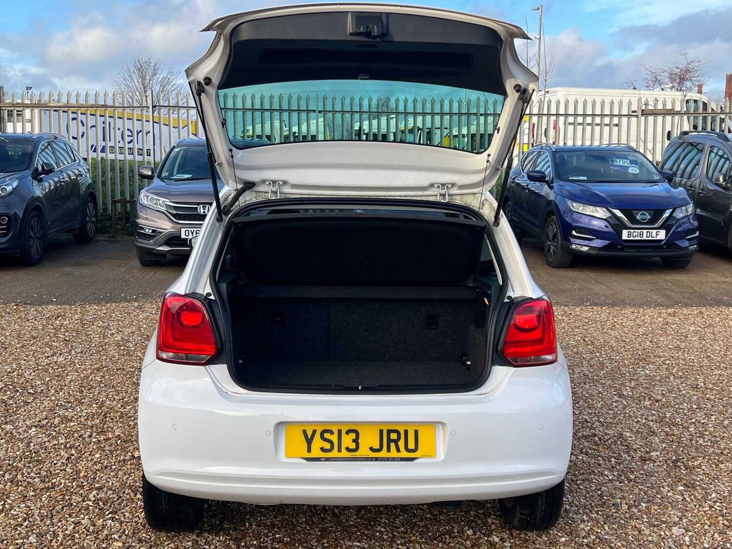 Used Volkswagen Polo 2013 for sale - 76849921: Photo 17