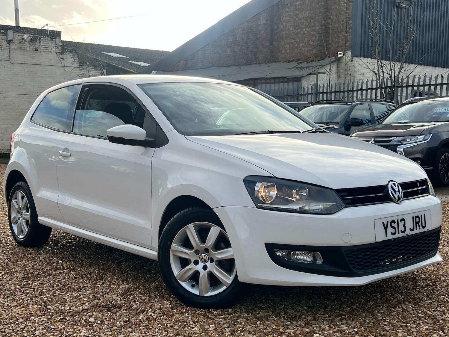 Used Volkswagen Polo 2013 for sale - 76849921: Photo 2